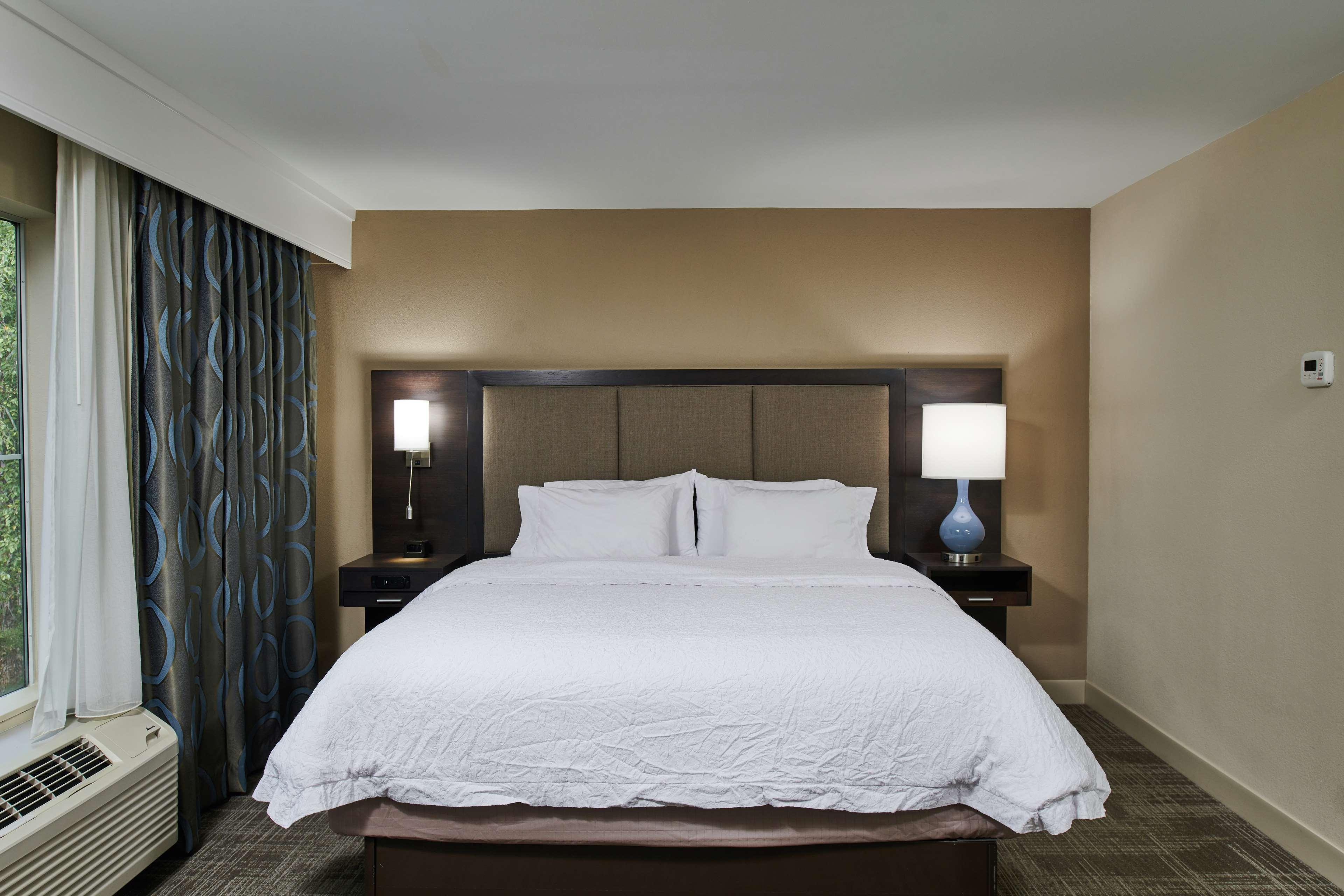 Hampton Inn & Suites Chapel Hill/Durham Esterno foto