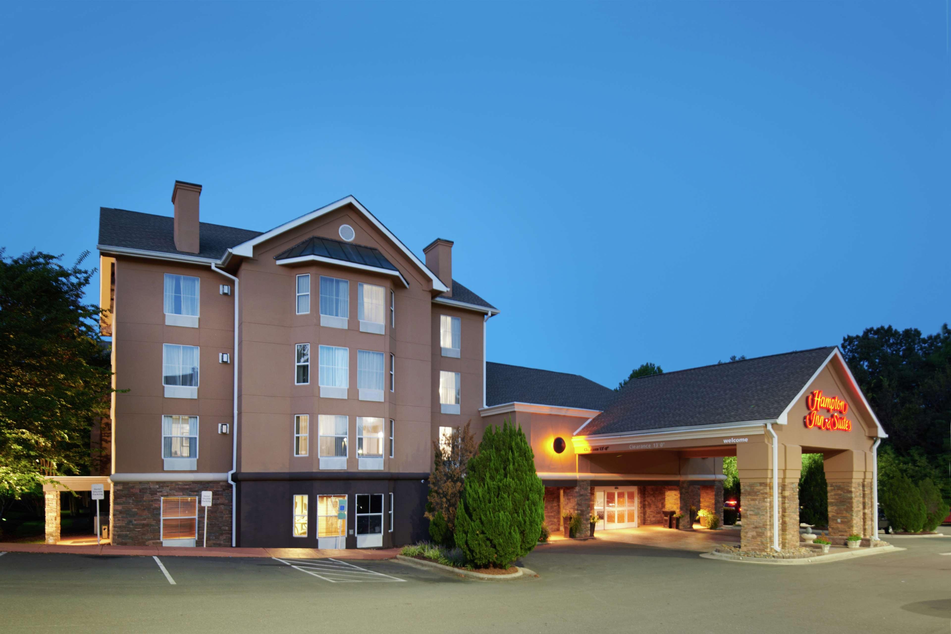 Hampton Inn & Suites Chapel Hill/Durham Esterno foto