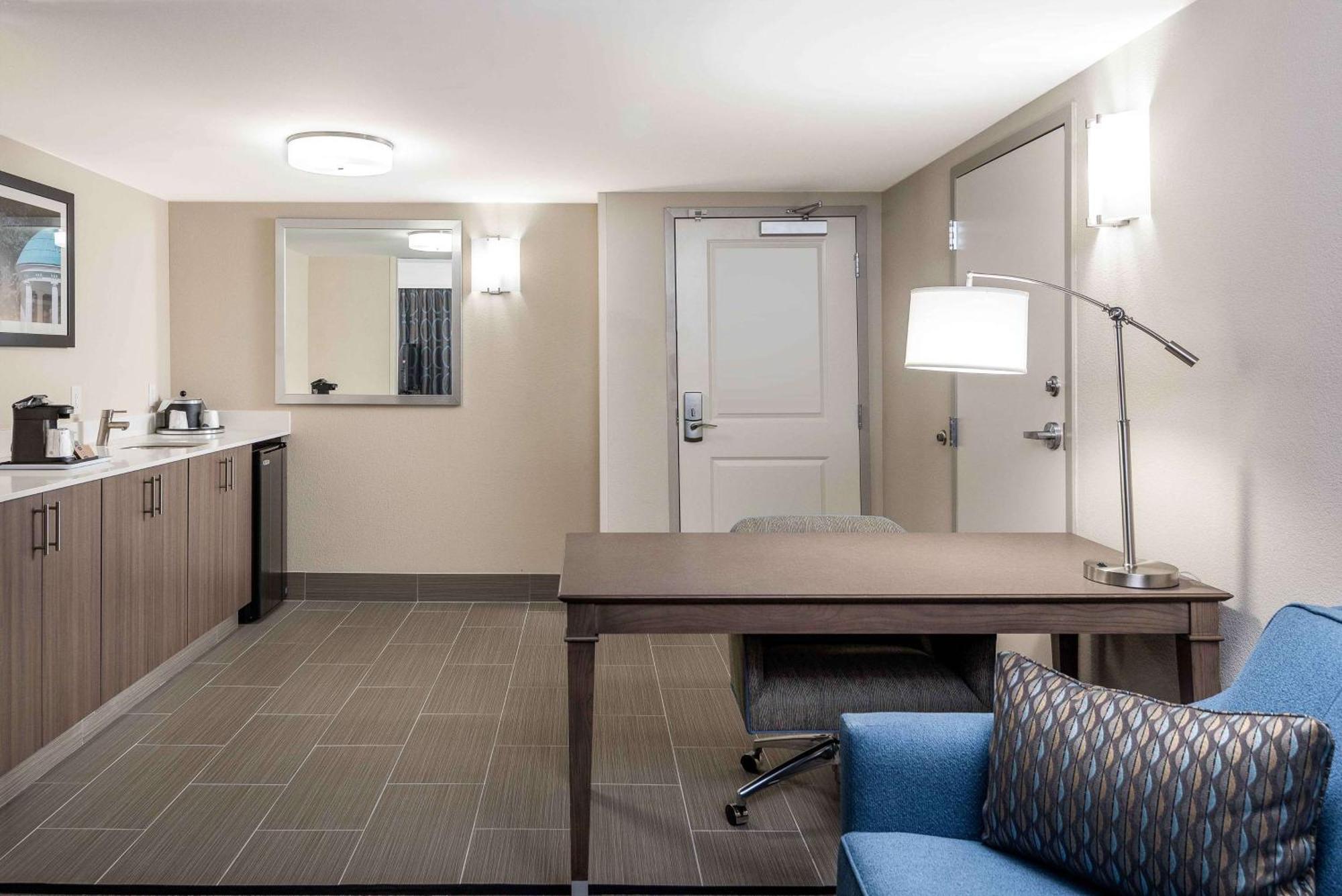 Hampton Inn & Suites Chapel Hill/Durham Esterno foto